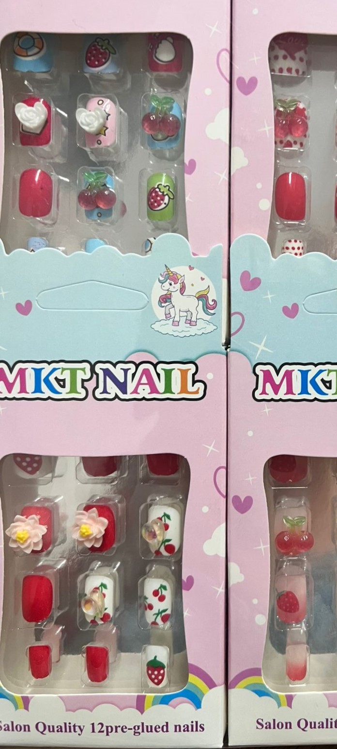 Ongles a coller 12pc PINKIES